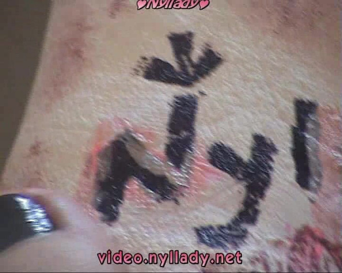 Nyllady: Legcast và... Barefoot