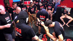 Gang Bang Germany: Ggg John Thompson - Juliette Vandory a Jenny Smart se dostanou...