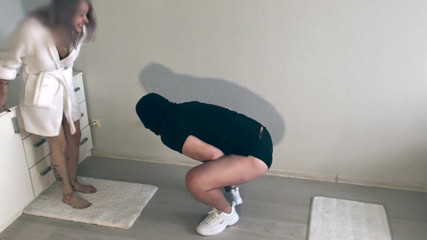 Amateur_fetish: Ballbusting nastolatków 1 | kąt 2