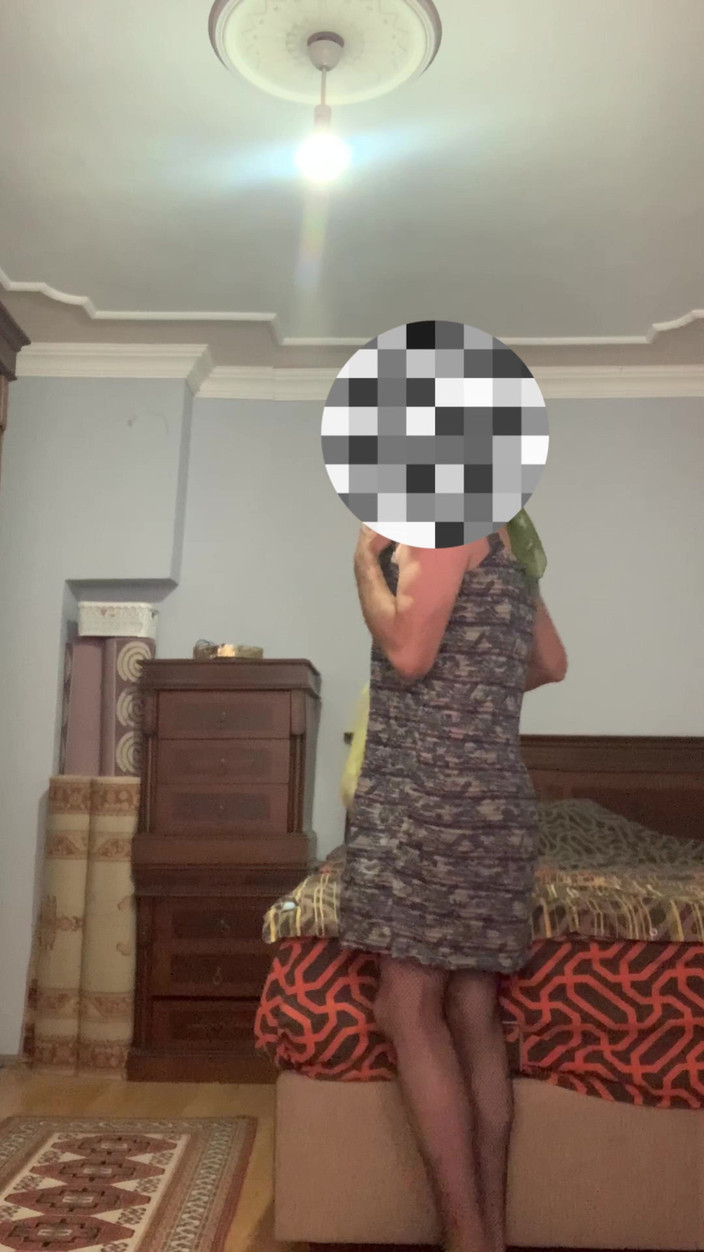 cd_aysemmm: min hijabi stora röv styvmamma klä av sig