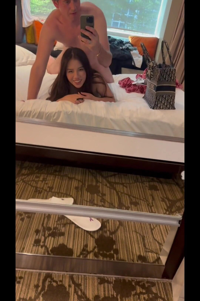 Lulu Wild: Миниатюрная азиатка Lulu Wild делает минет с глубокой глоткой, грубый трах и взрыв грязного кримпая