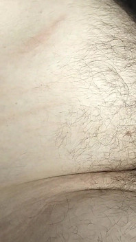 Sin cortar gordito gay se masturba y corrida