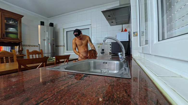 Labestiaylabella: 彼氏がキッチンでのセックスと引き換えに夕食に誘ってくれました