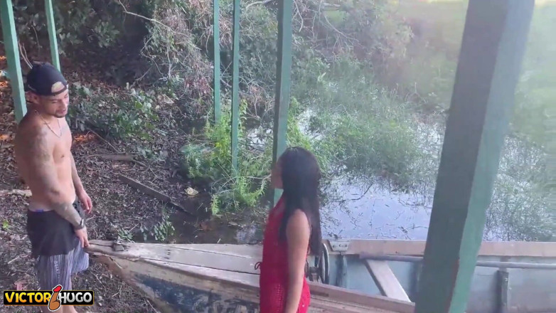 VictorHugo: Boat owner fucking tourist on island