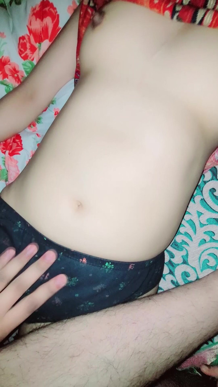 Roobi sharma: Mladá indická dívka šuká