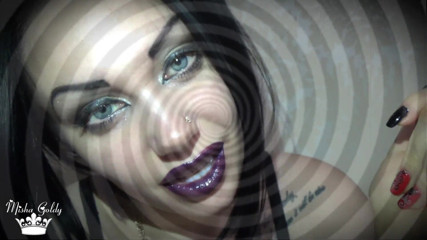 Goddess Misha Goldy: My Purple Magic Lips Making You Crazy