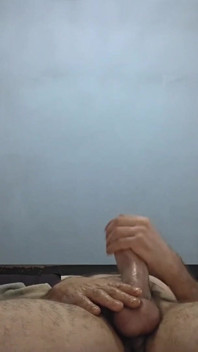 Guy with Big Cock Masturbates