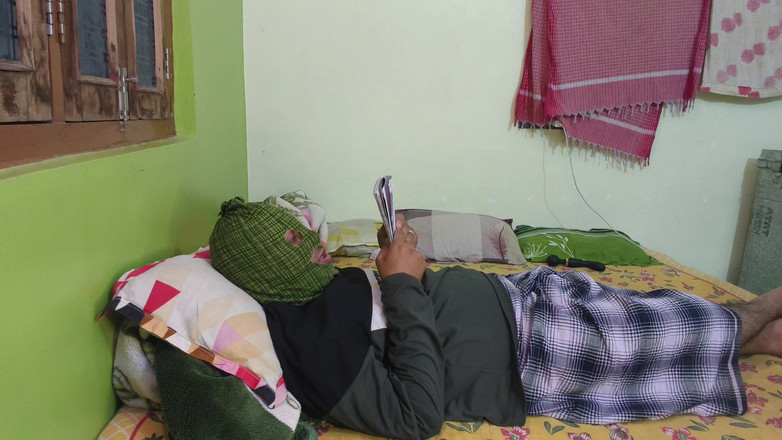 Hotty Mona: デシのセクシーなバービーとセックスすること。彼女はとても魅力的でセクシーです