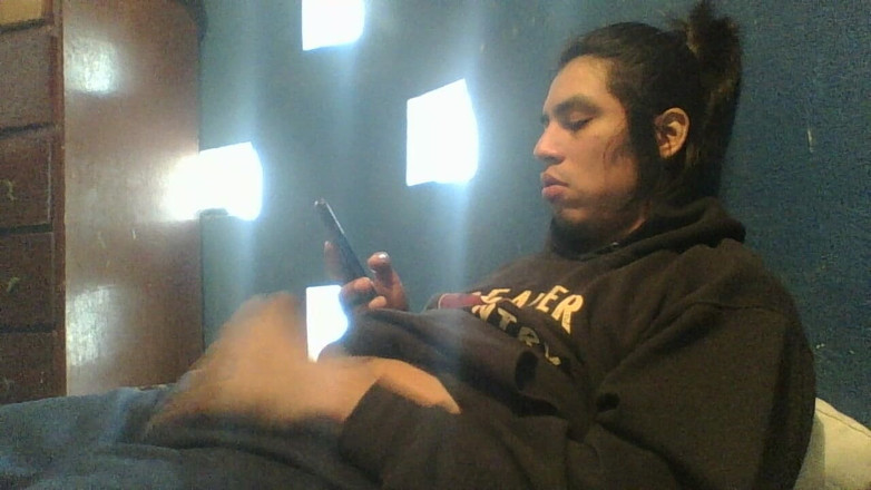 AlexAlejandro13: Saya suka menonton film porno