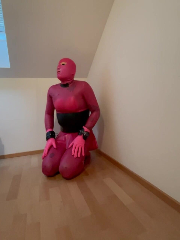PervyLara: Pink Rubberdoll Sissy Slavegirl Fullrubber Three Latex Layers