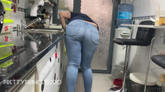 Panfil corina: Furzen und pinkeln