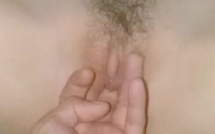 Amazingbeautycum: Pizdă îngustă fată frumoasă și slabă