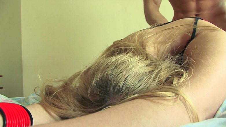 European fresh porn: Shy cute teen stepsister taste of cock first time