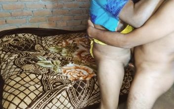 Standing Bhabhi and Left Her in Standing Position