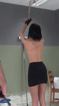 Cambuk punggung donna