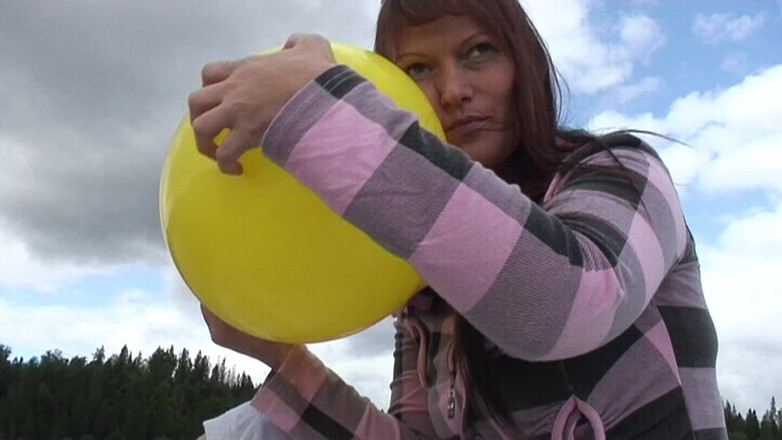 Looners Passion: Foukni Poppovi uprostřed jezera