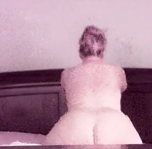 LI Mommy: Nahaufnahme von großem, schönem arsch