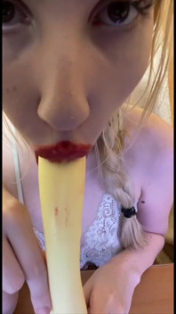Dildo emiyor elza döl