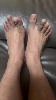 Olhe para meus pés