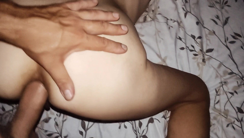 Hotlia: Tante kurus 37 tahun dientot habis-habisan - close up