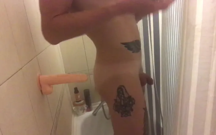 Falcon Al: I Stuck a Dildo to the Wall in the Shower...