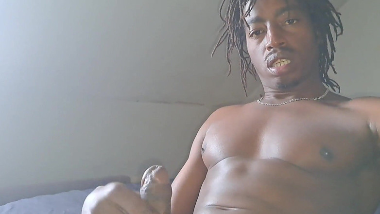Big black cock BBCee: Nata4sex sdraiato sul letto e sborra sul mio cazzo