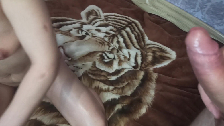 DirtyLubov: Sesso orale in camera da letto