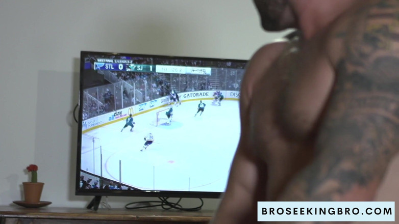The Bro Network: Er schießt, er punktet!