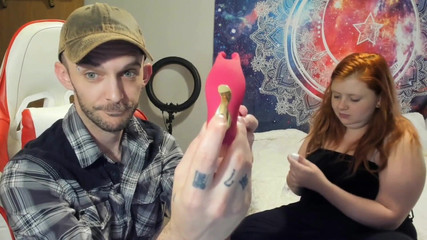 Sin Spice by Sophia Sinclair and Jasper Spice: Animour - dezbrăcare cu vibrator și masturbare