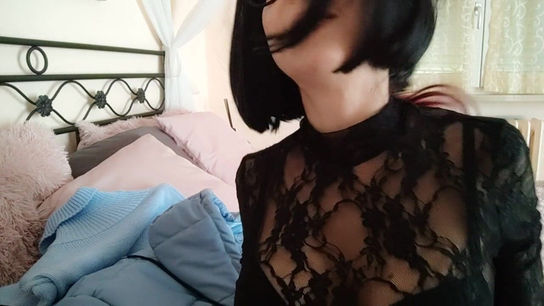 savannahamatoriale: Renda hitam panas