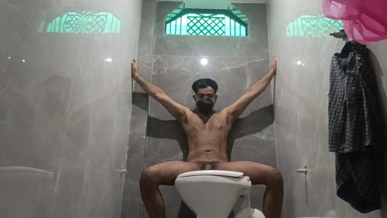 Sansuindia: Devar indien, danse des toilettes nue