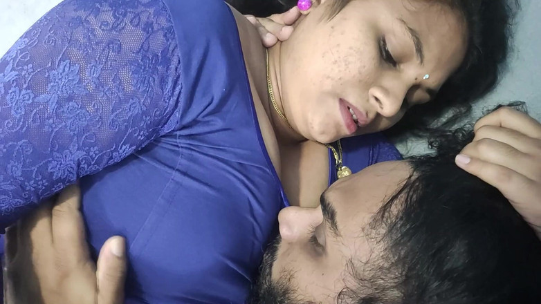 Vaishnavysharunraj: 马来亚女孩穿着裙子和衬衫的热德西性爱