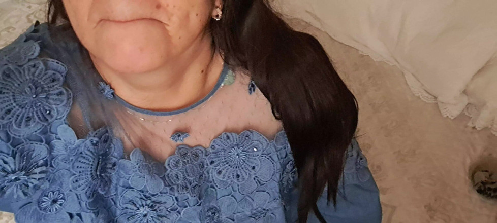 Mommy big hairy pussy: Pepek berbulu MILF matang melancap