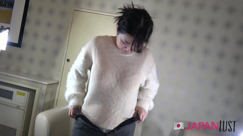 Japan Lust Gold: La tettona giapponese gode del sesso pov ed un caldo...