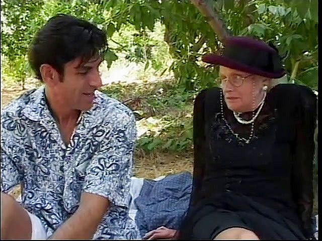 Meet my Pussy: Bà già điên cuồng tình dục bị nện từ phía sau...