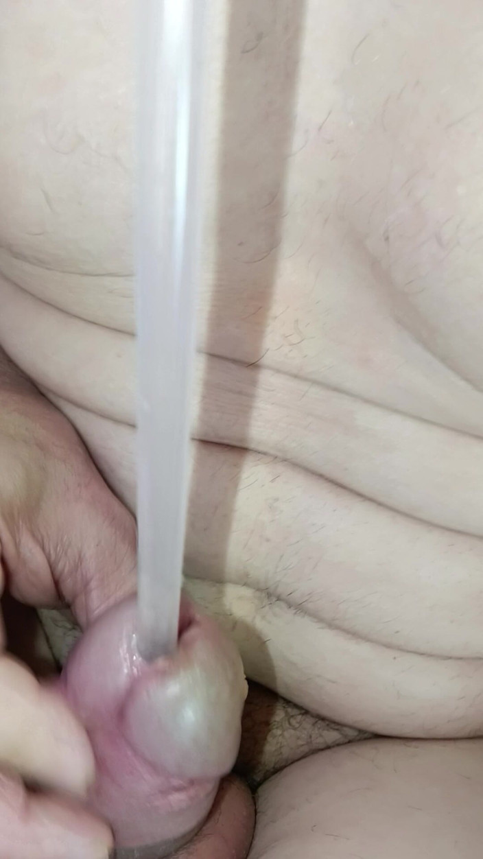 Titi19: Ik drink mijn sperma met een rietje