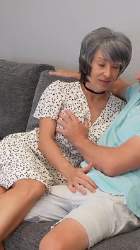 Sadie की पहली टिंडर डेट - GILF Adventures e13 - freebie