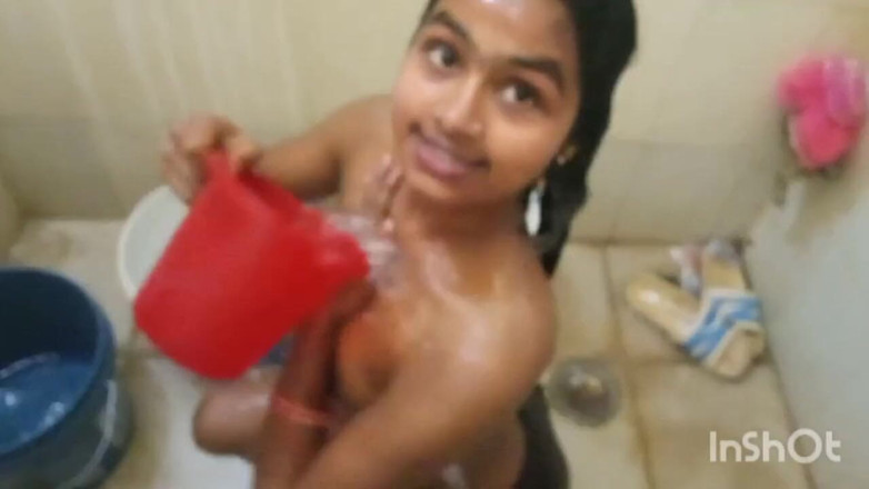 AmpleOunce283: Przyrodni brat nagrał wideo sudipta2 prysznic w łazience