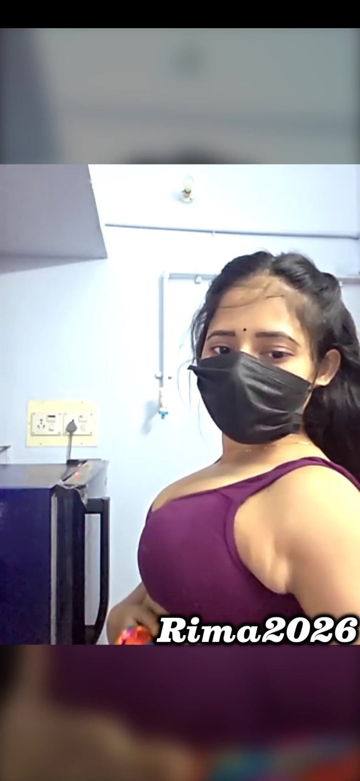 rima2026: Dhaka faculdade menina leva namorada para casa e fode ela