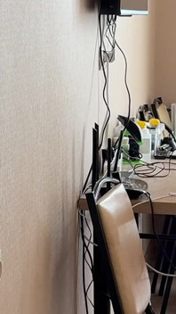 Ele convidou seu meio-irmão para casa, lambeu sua bunda suave e o fodeu profundamente