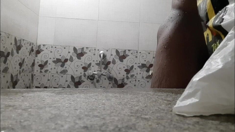 Wheyincognito: Horny Boy in the Bathroom Showering