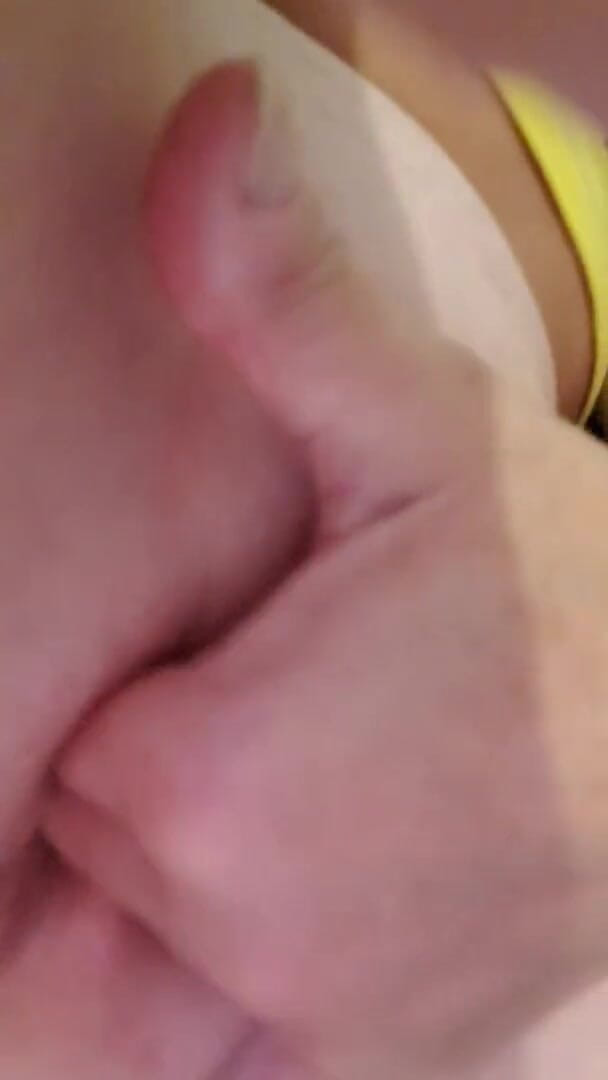 Porn4you413: 和我的粉色怪物玩得很开心