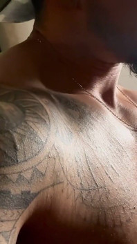 Ich habe eine große brust, aber jetzt will ich eine große nippel! Hölle ja, nippel machen mich den mann an!!