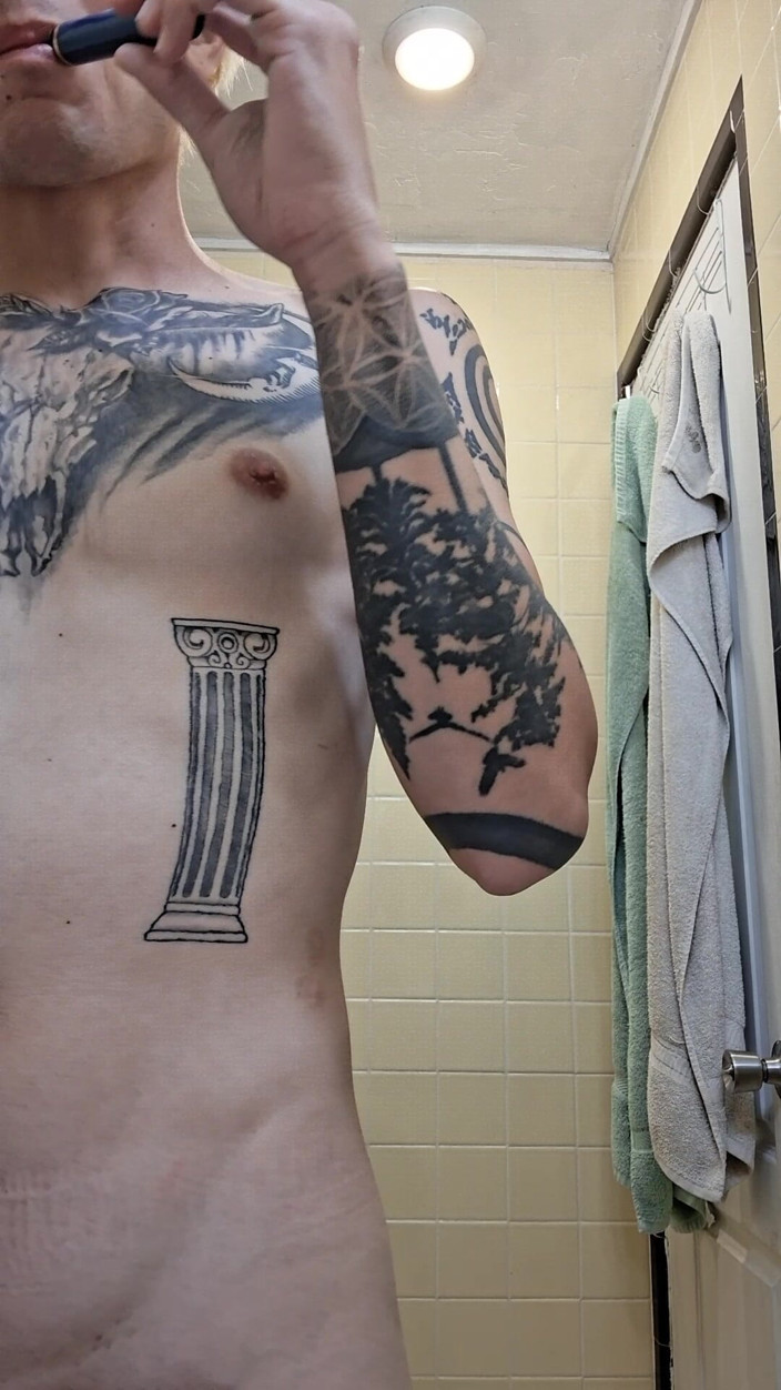 Vovxxx: ฉี่ข้าง Alex She/ เธอและอาบน้ํา