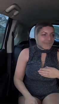 Riskante Öffentliche Fahrt in Voller Strumpfhosen-umhüllung Nylonpuppe Im Auto Ep. 336