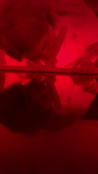 BBW MILF nimmt dildo schmutzig pOV tief in den hals