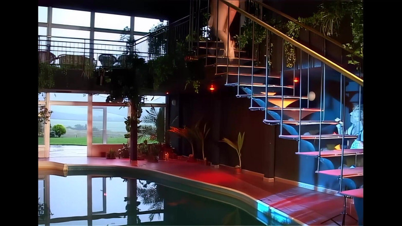 Erotic Planet Studio: Compilație, jocuri cu pișat și futai afară sau în cadă