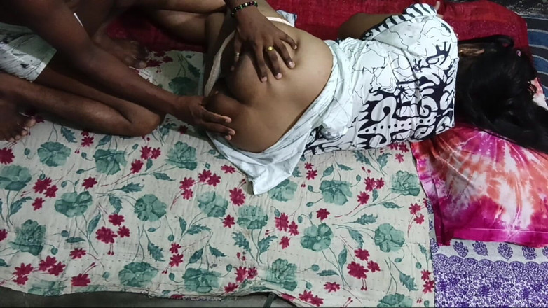 Mimxxx01: सुंदर पत्नी दिन भर चोदना चाहती है