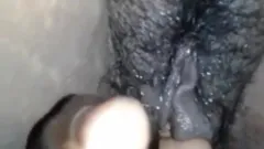 Güney Hintli amcık arkadaşı tarafından parmaklıyor