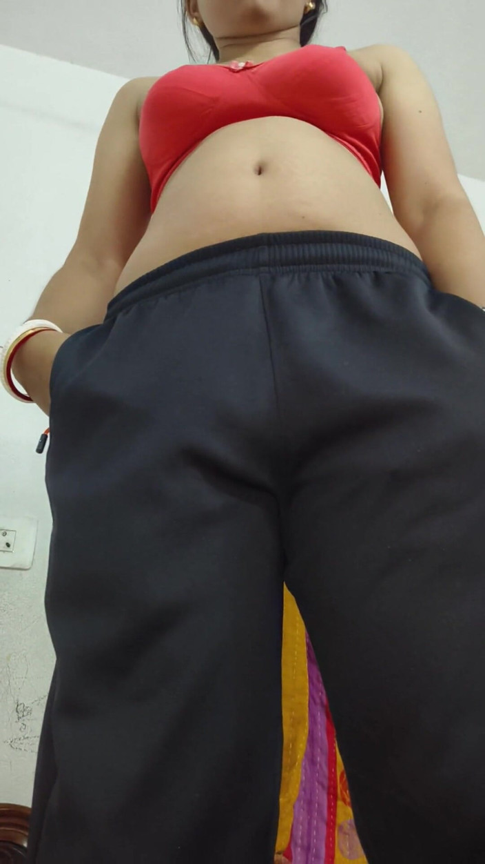 Playboy rahul: สาวกีฬาเย็ดกับโค้ชของเธอ